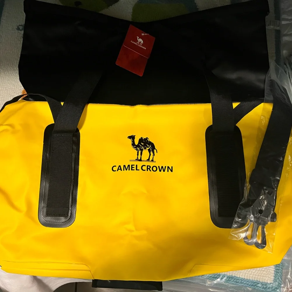 CAMEL CROWN Yellow WATERPROOF SPORTS BAG DUFFEL WEEKENDER 30L WSHOULDERSTRAP NWT
